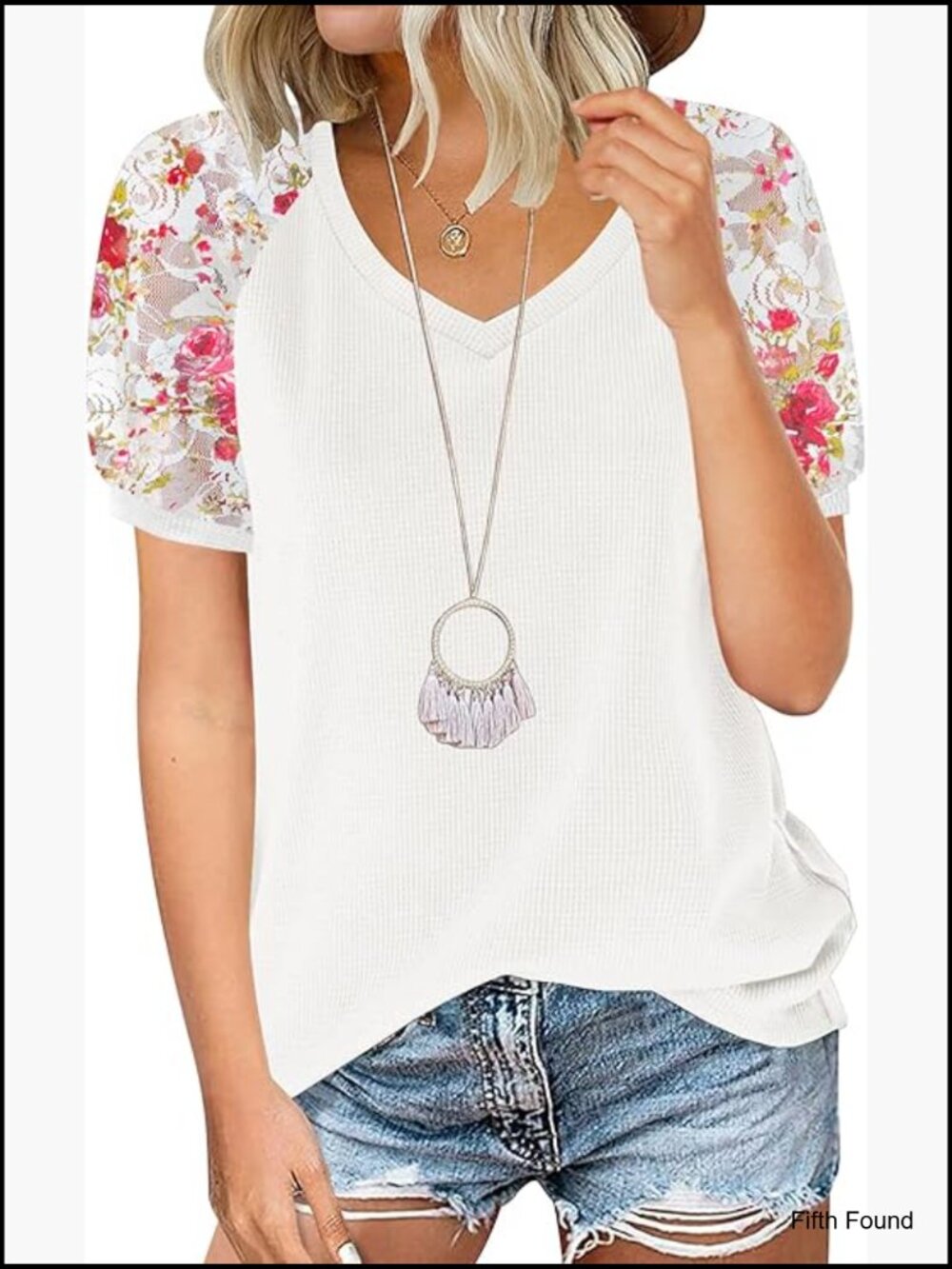 Elegant Lace V-Neck T-Shirt Loose Fit Soft Casual Knit Tee